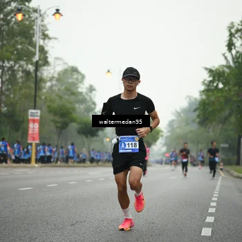 Runner Photo 5262459