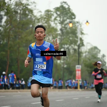 Runner Photo 5262475