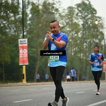 Runner Photo 5262711