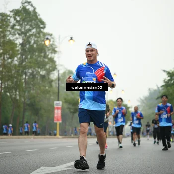 Runner Photo 5262751