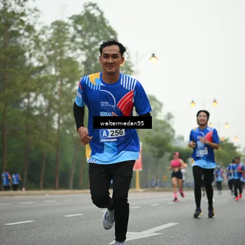 Runner Photo 5262796