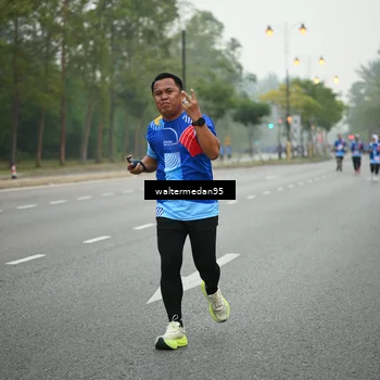 Runner Photo 5262898
