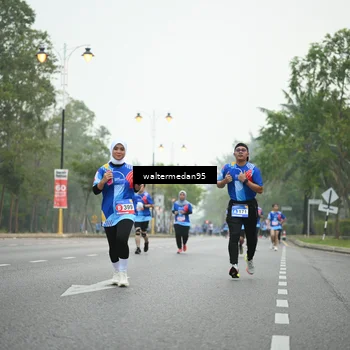 Runner Photo 5262901