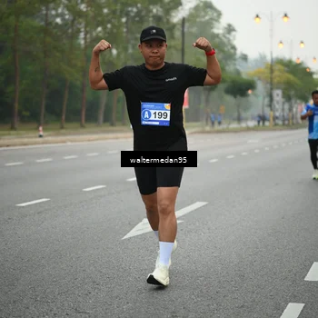 Runner Photo 5262904