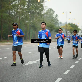 Runner Photo 5263024