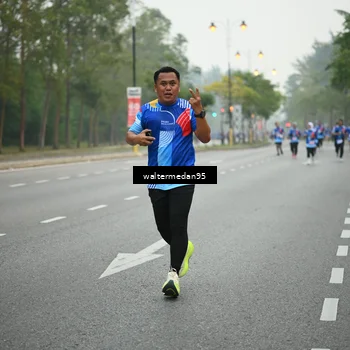 Runner Photo 5263046