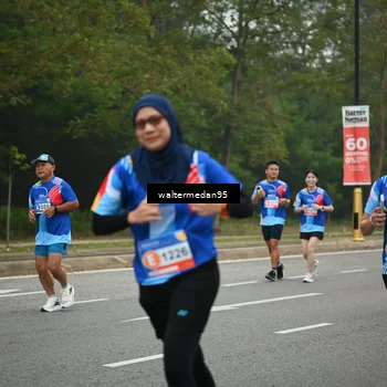 Runner Photo 5263071