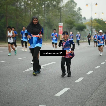 Runner Photo 5263110