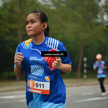 Runner Photo 5263144