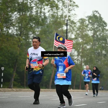Runner Photo 5263185