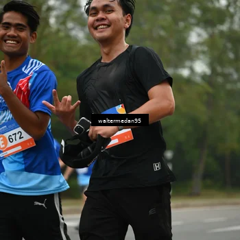 Runner Photo 5263221
