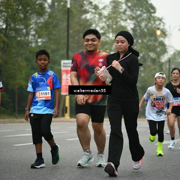 Runner Photo 5263224