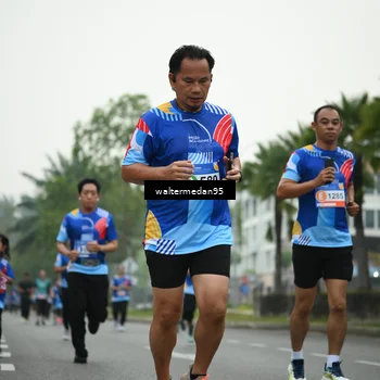 Runner Photo 5263288