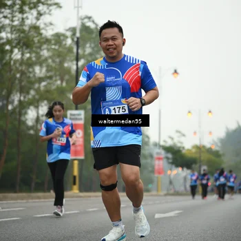 Runner Photo 5263305