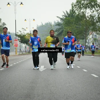 Runner Photo 5263335