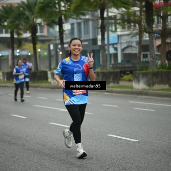 Runner Photo 5263354