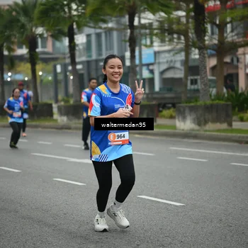 Runner Photo 5263355