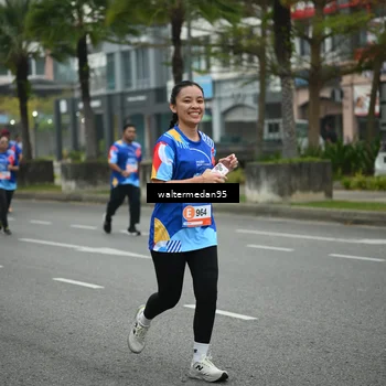 Runner Photo 5263356