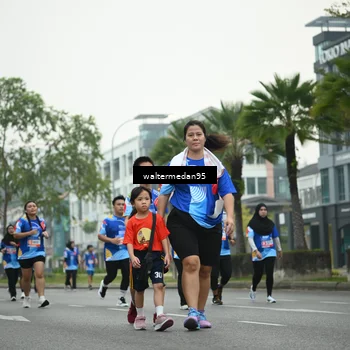 Runner Photo 5263387