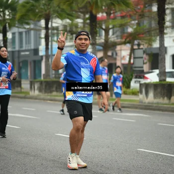 Runner Photo 5263417