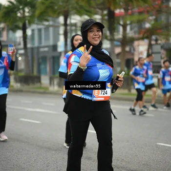 Runner Photo 5263421