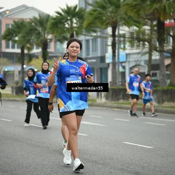 Runner Photo 5263423