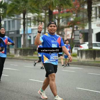 Runner Photo 5263425