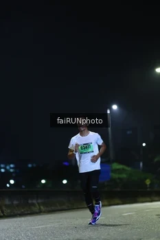 Runner Photo 5271696
