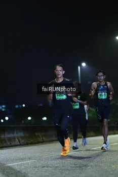 Runner Photo 5271863