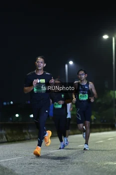 Runner Photo 5271866