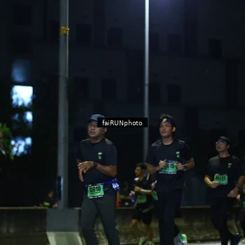 Runner Photo 5275876