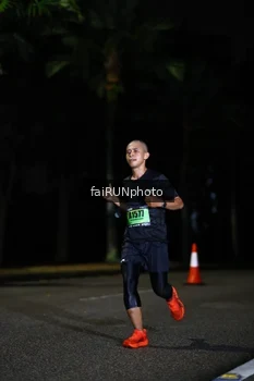 Runner Photo 5279058