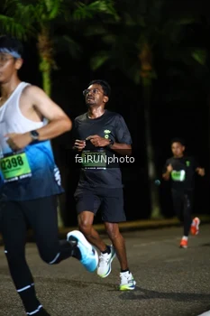 Runner Photo 5279091