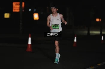 Runner Photo 5283344