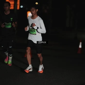 Runner Photo 5285875