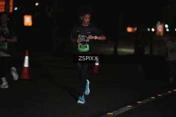 Runner Photo 5287420