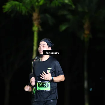 Runner Photo 5300010