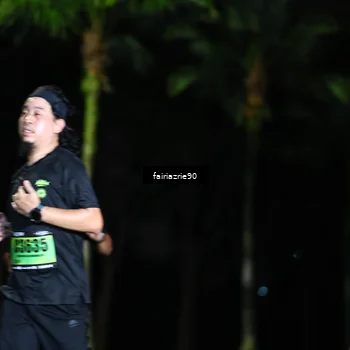 Runner Photo 5300054