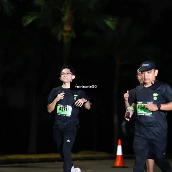 Runner Photo 5300224