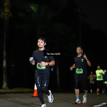 Runner Photo 5300799