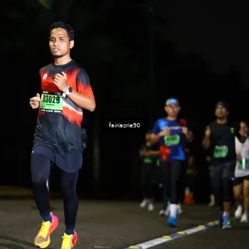Runner Photo 5301001