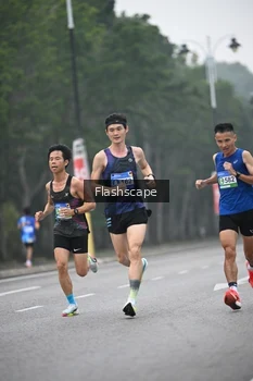 Runner Photo 5304198