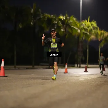 Runner Photo 5305003
