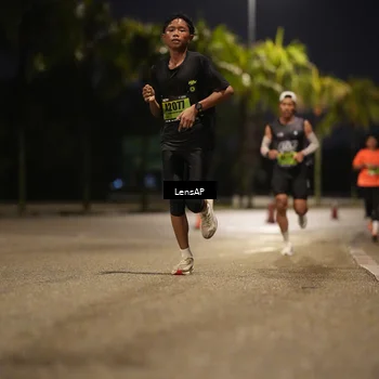 Runner Photo 5305075