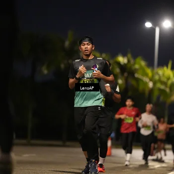 Runner Photo 5316057