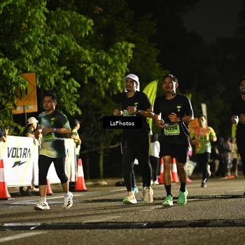 Runner Photo 5320001
