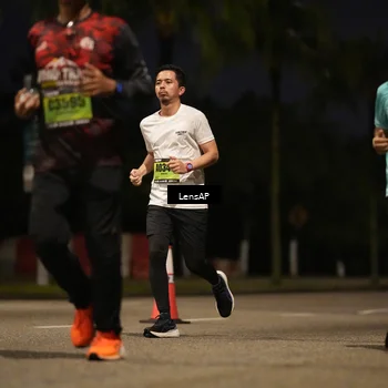 Runner Photo 5328042