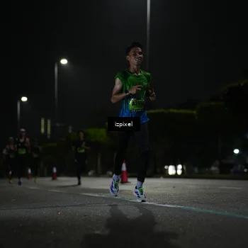 Runner Photo 5330671
