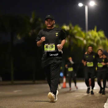 Runner Photo 5331067
