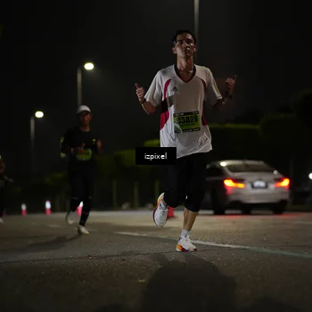 Runner Photo 5332021